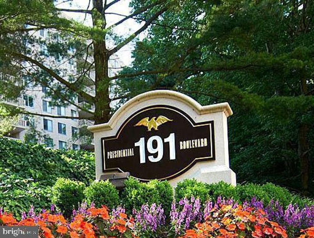 191 PRESIDENTIAL BLVD #R-219, BALA CYNWYD, PA 19004 — exterior