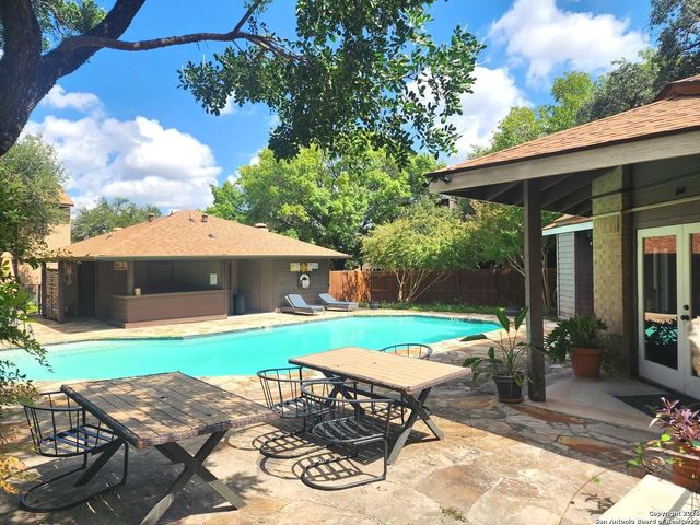 8611 Datapoint Dr Apt 73, San Antonio, TX 78229