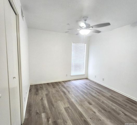 8611 Datapoint Dr Apt 73, San Antonio, TX 78229