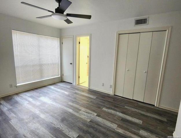 8611 Datapoint Dr Apt 73, San Antonio, TX 78229