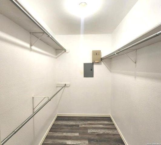 8611 Datapoint Dr Apt 73, San Antonio, TX 78229