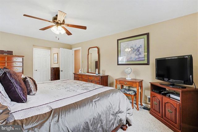 95 KLEYONA AVE, Phoenixville, PA 19460