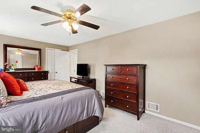 95 KLEYONA AVE, Phoenixville, PA 19460