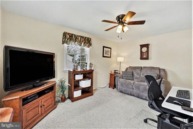 95 KLEYONA AVE, Phoenixville, PA 19460