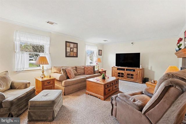 95 KLEYONA AVE, Phoenixville, PA 19460