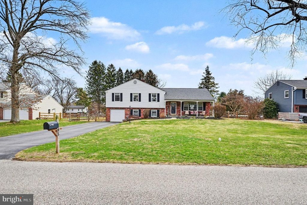 95 KLEYONA AVE, Phoenixville, PA 19460