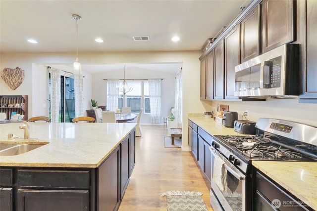 210 Fielding Street Ct E, Orting, WA 98360