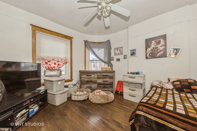 3801 S Kedzie Avenue, Chicago, IL 60632