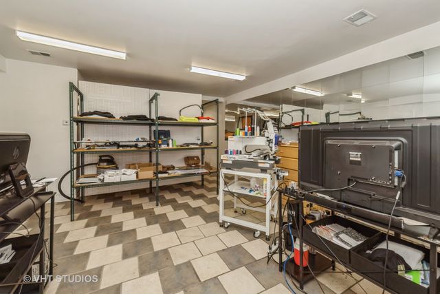 3801 S Kedzie Avenue, Chicago, IL 60632
