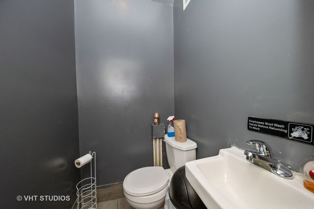 3801 S Kedzie Avenue, Chicago, IL 60632