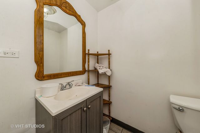 3801 S Kedzie Avenue, Chicago, IL 60632
