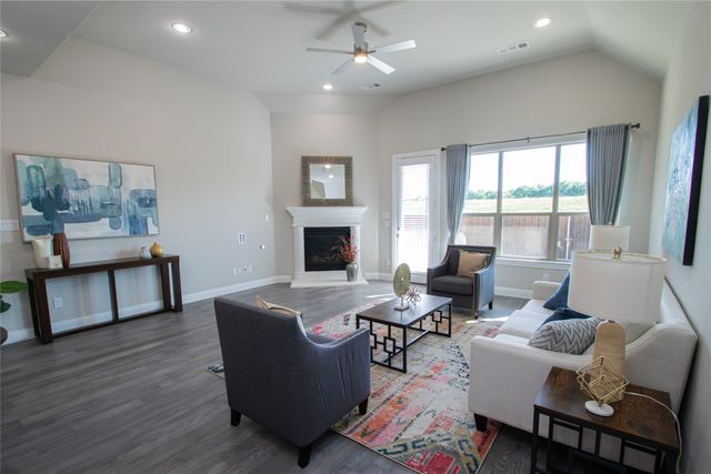 12709 Royal Oaks Lane, Farmers Branch, TX 75234