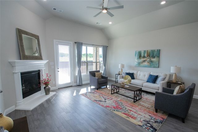 12709 Royal Oaks Lane, Farmers Branch, TX 75234