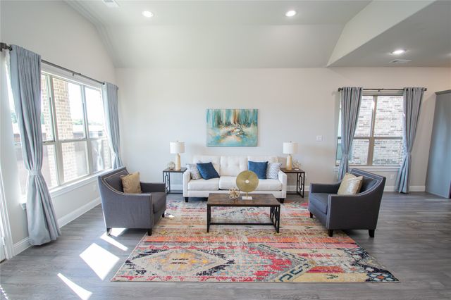 12709 Royal Oaks Lane, Farmers Branch, TX 75234