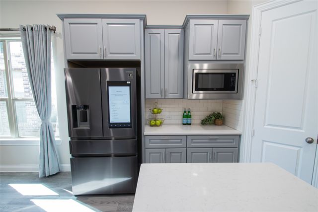12709 Royal Oaks Lane, Farmers Branch, TX 75234