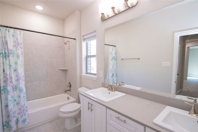 12709 Royal Oaks Lane, Farmers Branch, TX 75234