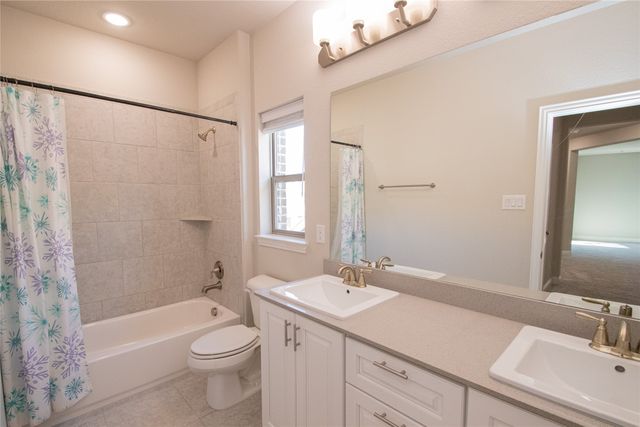 12709 Royal Oaks Lane, Farmers Branch, TX 75234