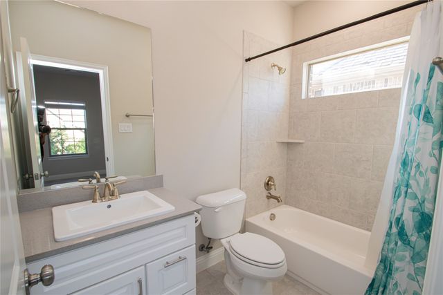 12709 Royal Oaks Lane, Farmers Branch, TX 75234