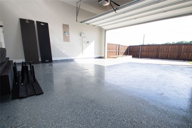 12709 Royal Oaks Lane, Farmers Branch, TX 75234