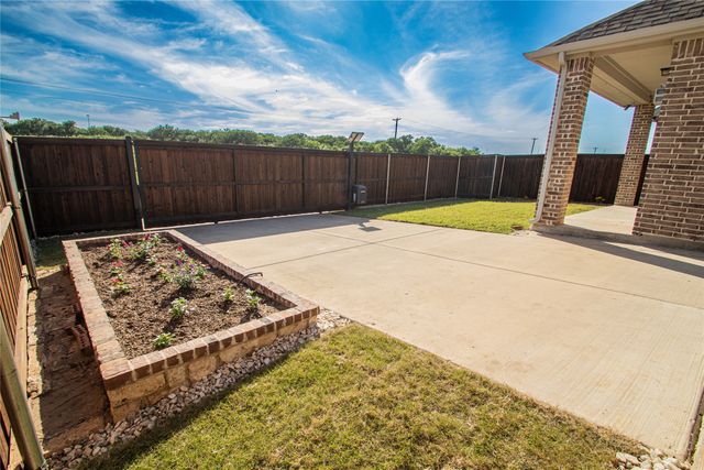 12709 Royal Oaks Lane, Farmers Branch, TX 75234