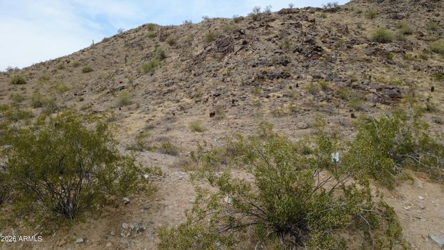 13829 S CANYON Drive 33, Phoenix, AZ 85048