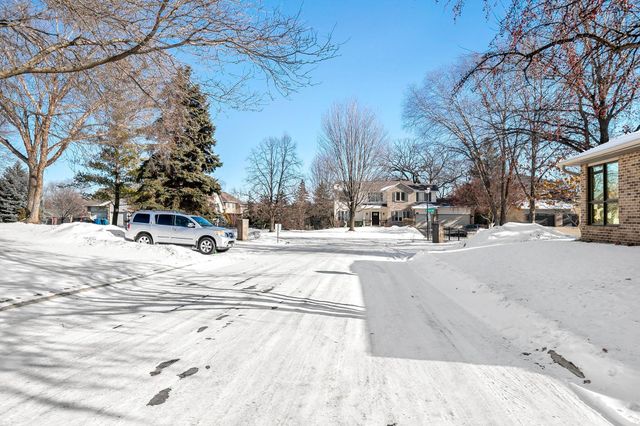 4120 Arbor Lane, Eagan, MN 55122