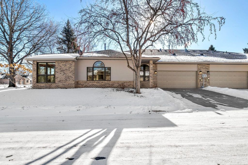 4120 Arbor Lane, Eagan, MN 55122