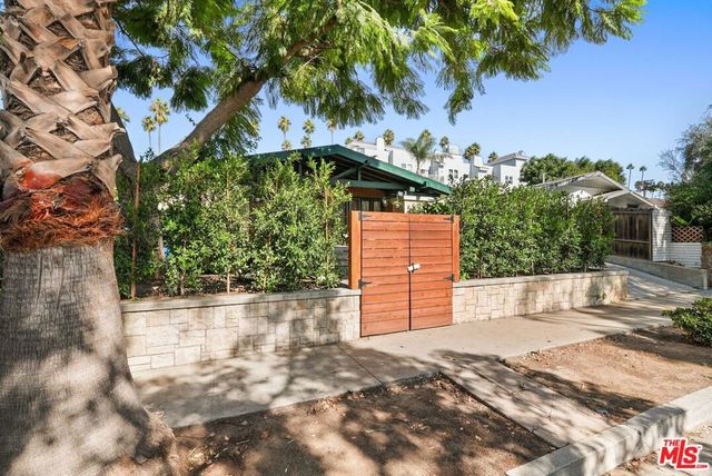 6083 Selma Avenue, Los Angeles, CA 90028