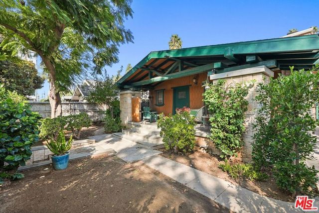 6083 Selma Avenue, Los Angeles, CA 90028