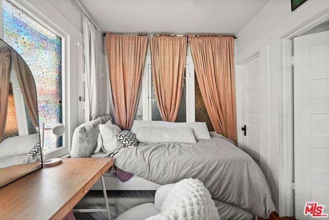 6083 Selma Avenue, Los Angeles, CA 90028