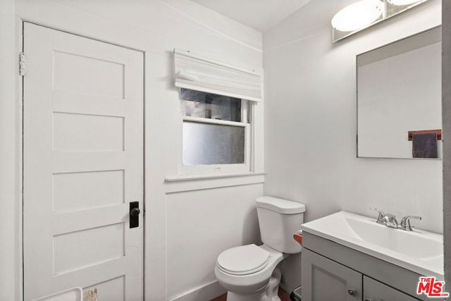 6083 Selma Avenue, Los Angeles, CA 90028