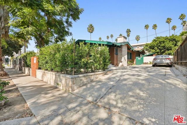 6083 Selma Avenue, Los Angeles, CA 90028