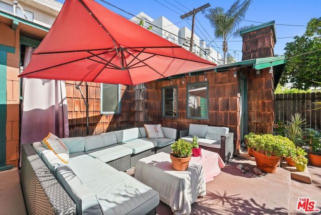 6083 Selma Avenue, Los Angeles, CA 90028