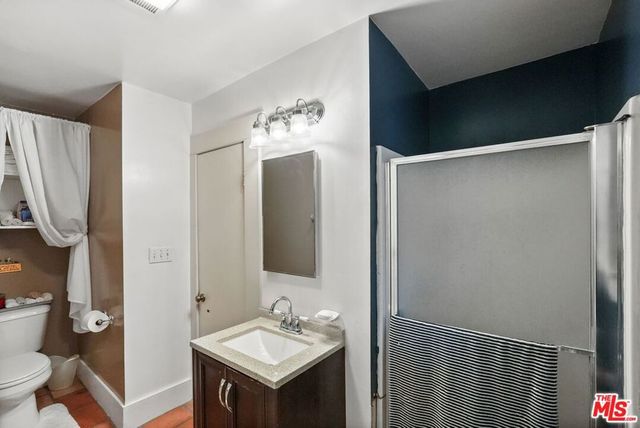 6083 Selma Avenue, Los Angeles, CA 90028