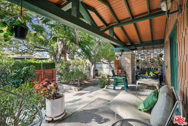 6083 Selma Avenue, Los Angeles, CA 90028
