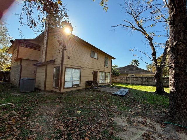 15526 Barbarossa Drive, Houston, TX 77083