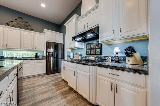 304 Nottinghill Gate, Las Vegas, NV 89145