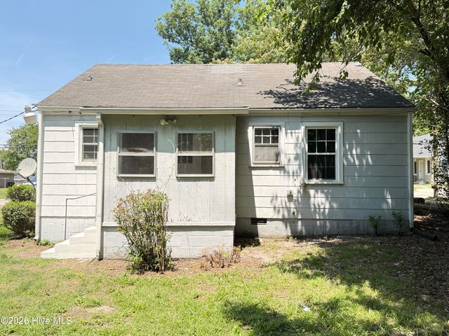 308 E Main Street, Mount Olive, NC 28365