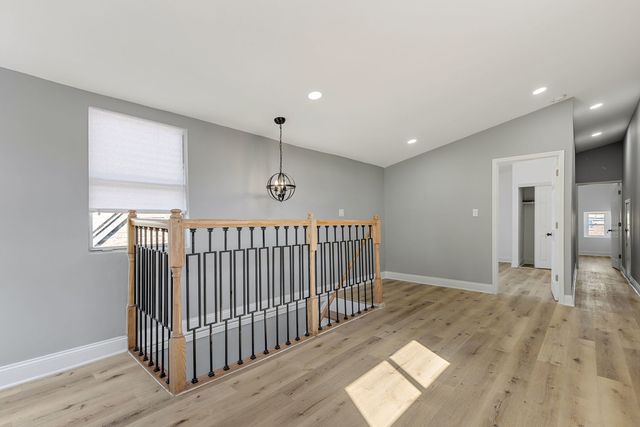 5068 W Congress Parkway, Chicago, IL 60644