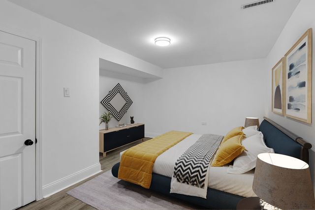 5068 W Congress Parkway, Chicago, IL 60644