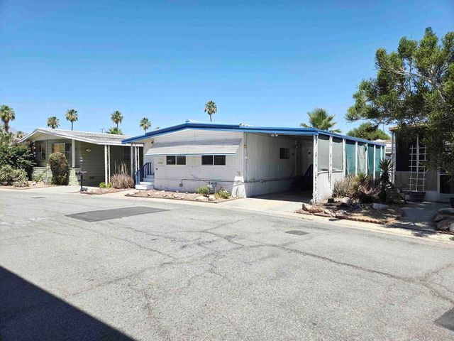 74 Oasis Drive N, Cathedral City, CA 92234