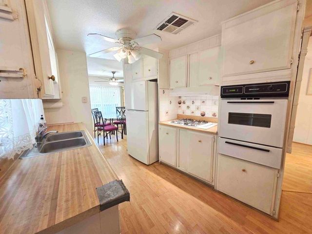 74 Oasis Drive N, Cathedral City, CA 92234