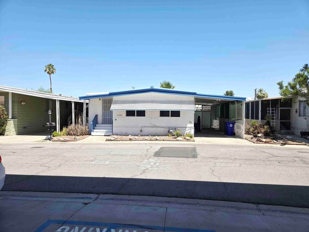 74 Oasis Drive N, Cathedral City, CA 92234