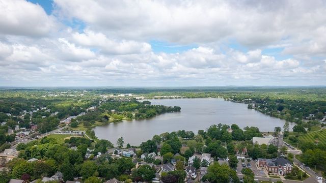 19-33 Richardson Avenue 21, Wakefield, MA 01880