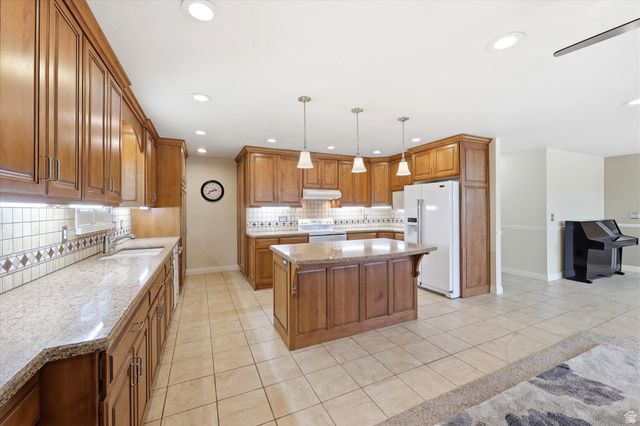 319 N 330 E, Orem, UT 84057