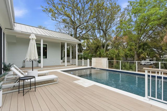 8 29th Avenue, Isle Of Palms, SC 29451