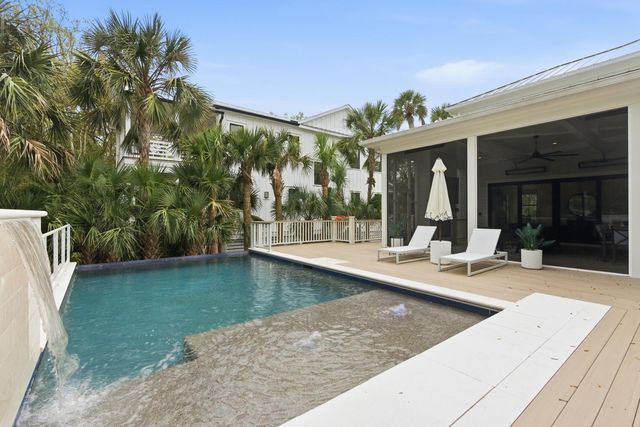 8 29th Avenue, Isle Of Palms, SC 29451