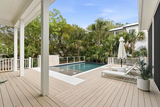 8 29th Avenue, Isle Of Palms, SC 29451