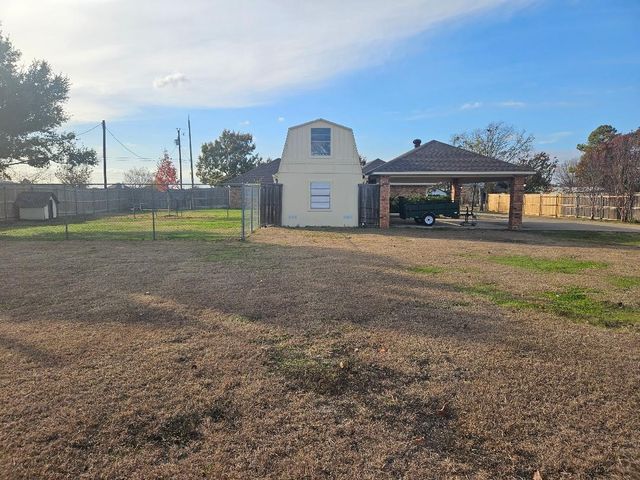 500 Mustang Court, Lavon, TX 75166