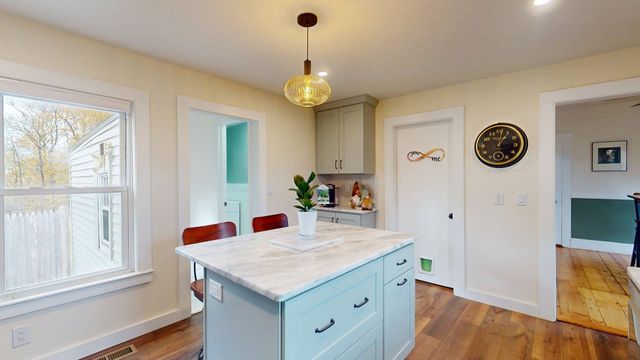 12 Avon Street, Concord, NH 03301